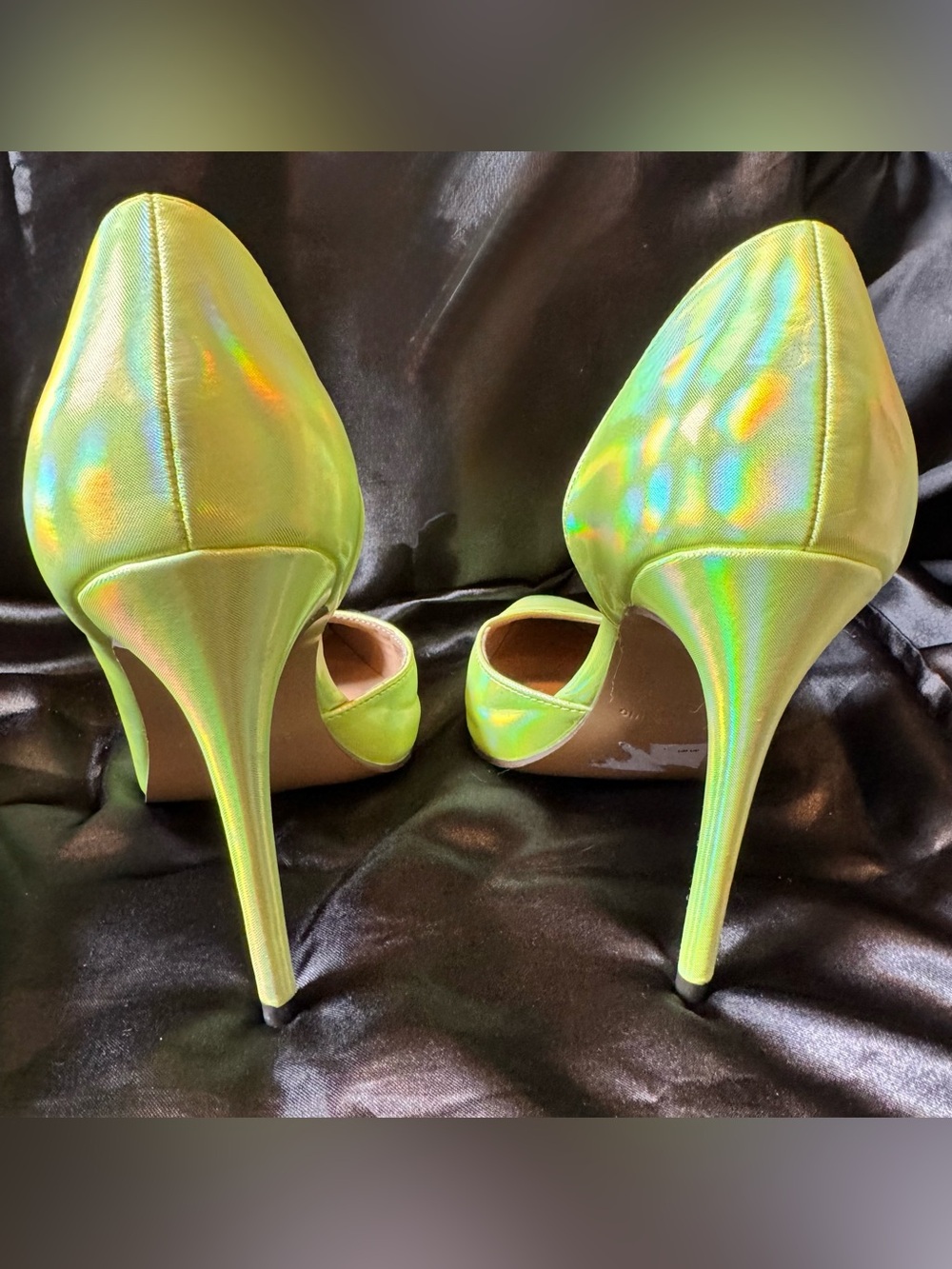 Call It Spring Neon Green Iridescent Pointed-Toe heels - Picture 3 of 4